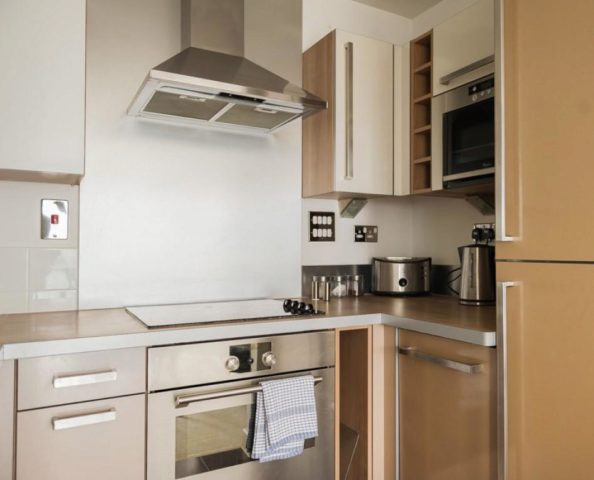  Image of 1 bedroom Flat to rent in Blackwall Way London E14 at Neutron Tower, Blackwall Way, Canary Wharf, E14