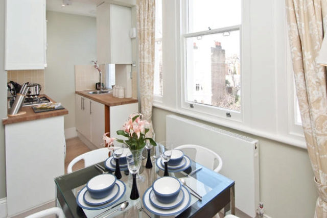  Image of 1 bedroom Flat to rent in Stratford Road London W8 at Stratford Road, Kensington, W8