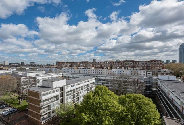  Image of 1 bedroom Flat to rent in Churchill Gardens London SW1V at Moyle House, Churchill Gardens, Pimlico, SW1V