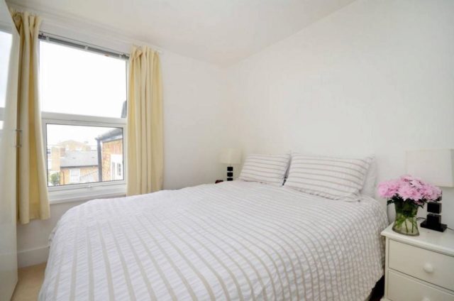  Image of 1 bedroom Flat to rent in Gloucester Road London SW7 at Gloucester Road, Kensington, SW7