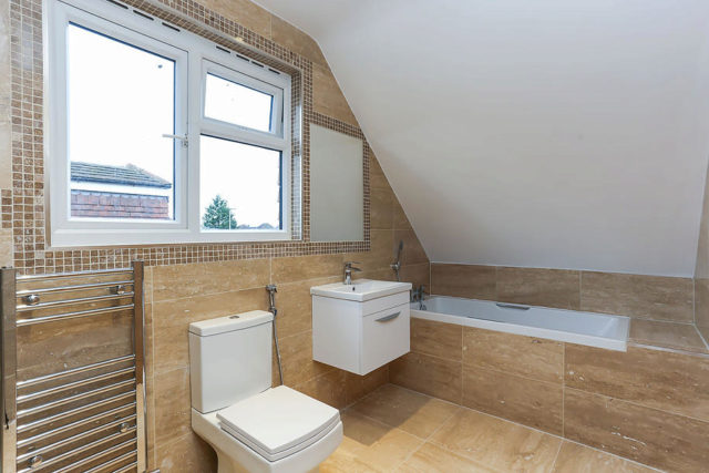  Image of 1 bedroom Flat to rent in Gunnersbury Avenue London W5 at London, London, W5