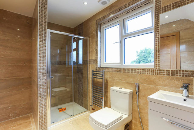  Image of 1 bedroom Flat to rent in Gunnersbury Avenue London W5 at London, London, W5