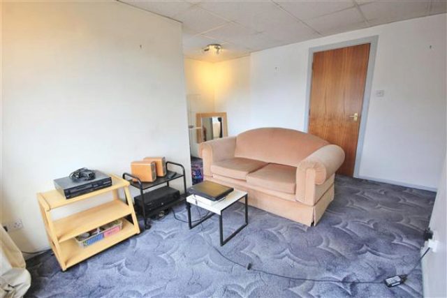  Image of 2 bedroom Flat for sale in Bournemouth Road Parkstone Poole BH14 at Parkstone Lodge, 242 Bournemouth Road, Poole