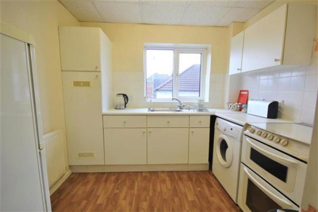  Image of 2 bedroom Flat for sale in Bournemouth Road Parkstone Poole BH14 at Parkstone Lodge, 242 Bournemouth Road, Poole