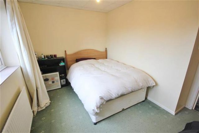  Image of 2 bedroom Flat for sale in Bournemouth Road Parkstone Poole BH14 at Parkstone Lodge, 242 Bournemouth Road, Poole