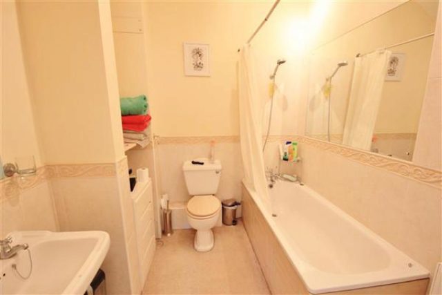  Image of 2 bedroom Flat for sale in Manor Road Bournemouth BH1 at Manor Road, Bournemouth