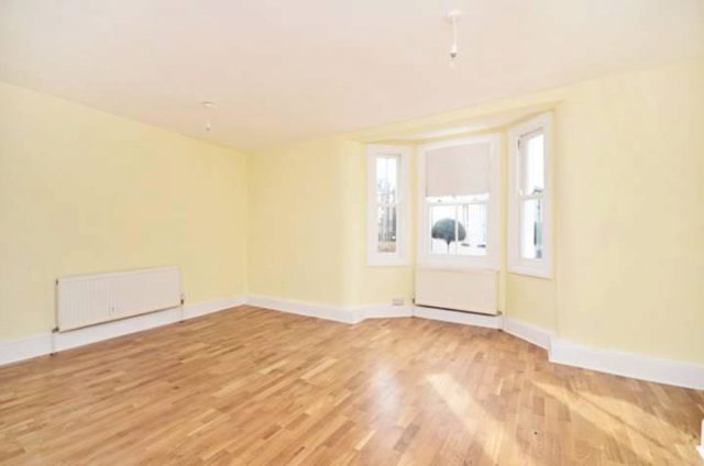  Image of 2 bedroom Flat to rent in Ormonde Gate London SW3 at Ormonde Gate, Chelsea, SW3