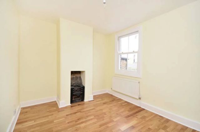  Image of 2 bedroom Flat to rent in Ormonde Gate London SW3 at Ormonde Gate, Chelsea, SW3