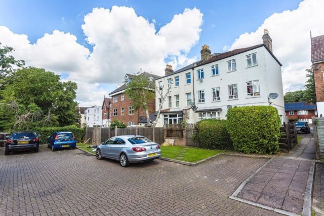  Image of 2 bedroom Flat for sale in Coombe Road Croydon CR0 at Coombe Road, Croydon