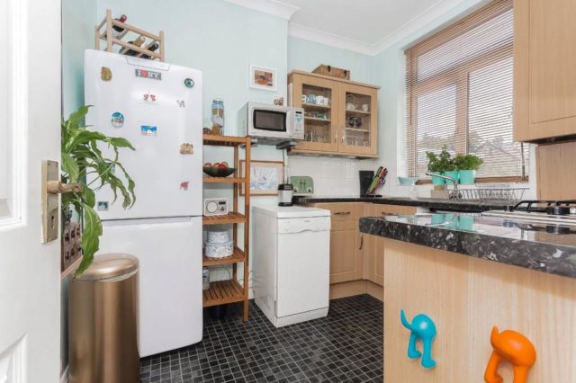  Image of 2 bedroom Flat for sale in Coombe Road Croydon CR0 at Coombe Road, Croydon