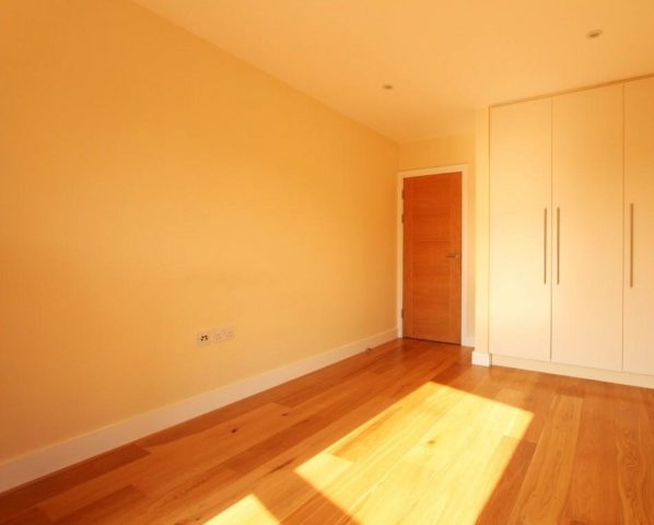  Image of 2 bedroom Flat to rent in East India Dock Road London E14 at Saltwell Street, Canary Wharf, E14