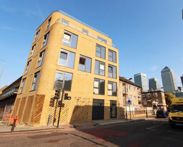  Image of 2 bedroom Flat to rent in East India Dock Road London E14 at Saltwell Street, Canary Wharf, E14