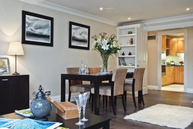  Image of 2 bedroom Flat to rent in Beauchamp Place London SW3 at Beauchamp Place, Knightsbridge, SW3