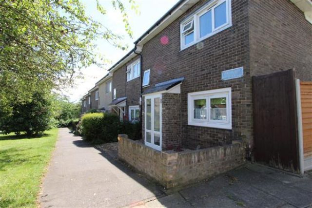  Image of 2 bedroom Houses for sale in Polsteads Vange Basildon SS16 at Polsteads, Basildon