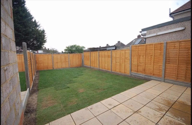  Image of 2 bedroom Terraced house to rent in Pleasant Way Wembley HA0 at Wembley, HA0