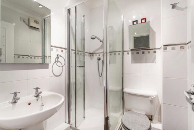  Image of 3 bedroom Flat for sale in The Alders West Wickham BR4 at The Alders, BR4