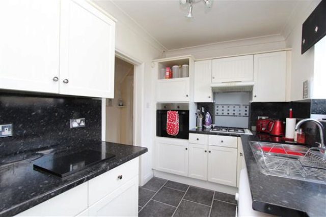  Image of 4 bedroom Houses to rent in North Road Purfleet RM19 at North Road, Purfleet
