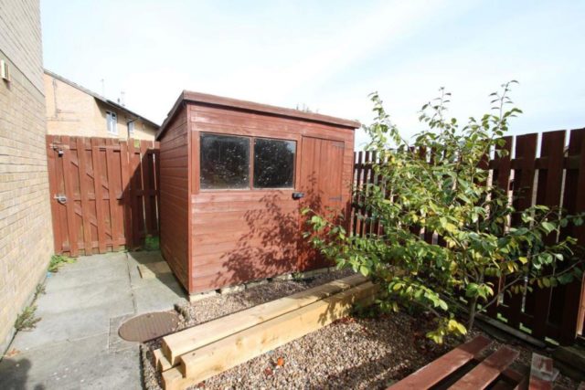  Image of 6 bedroom Property to rent in Bramwell Drive Sheffield S3 at 6 bedroom semi detached house