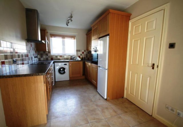  Image of 6 bedroom Property to rent in Bramwell Drive Sheffield S3 at 6 bedroom semi detached house