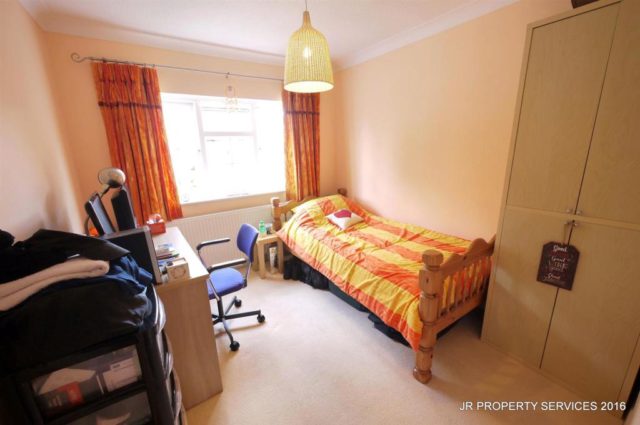  Image of 4 bedroom Detached house for sale in Stafford Close Cheshunt Waltham Cross EN8 at Stafford Close, West Cheshunt