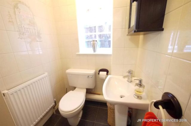  Image of 4 bedroom Detached house for sale in Stafford Close Cheshunt Waltham Cross EN8 at Stafford Close, West Cheshunt