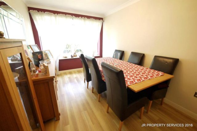  Image of 4 bedroom Detached house for sale in Stafford Close Cheshunt Waltham Cross EN8 at Stafford Close, West Cheshunt