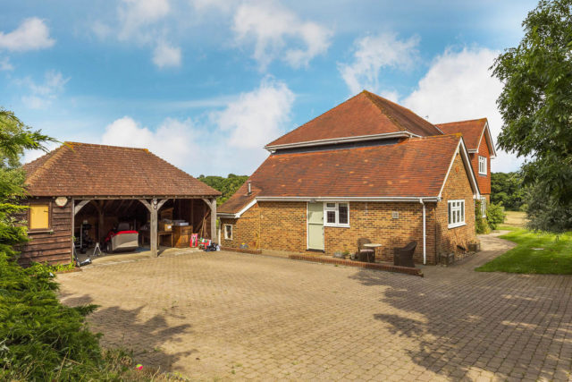  Image of 5 bedroom Detached house for sale in Popes Lane Oxted RH8 at Popes Lane, Oxted, RH8
