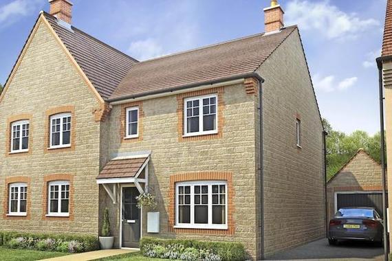 2 bedroom End of Ter...