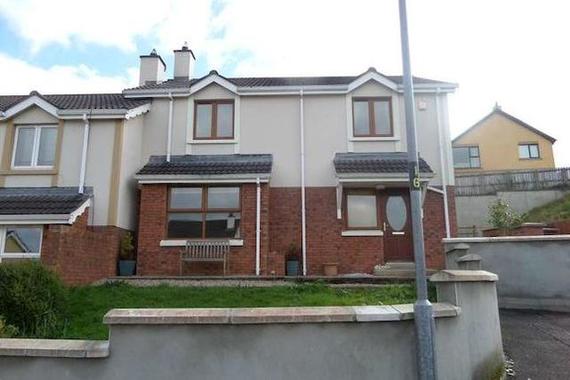 4 bedroom Property f...