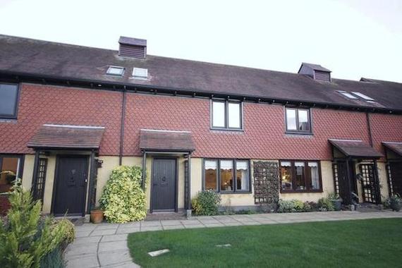 2 bedroom Cottage fo...