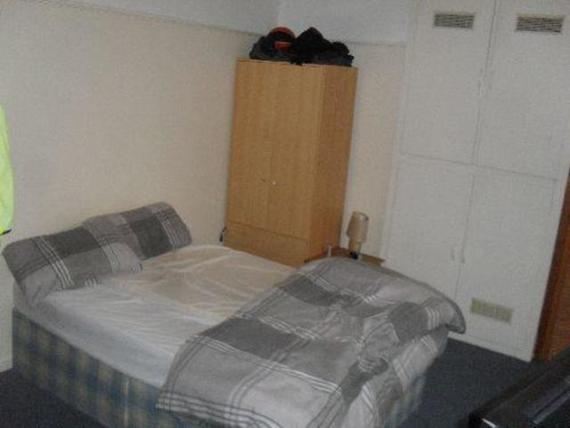 4 bedroom Property t...