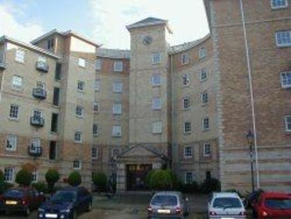 2 bedroom Flat to re...