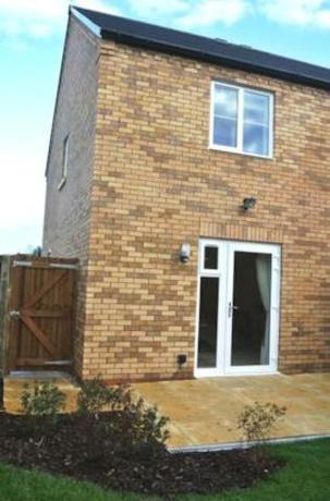 2 bedroom Terraced f...