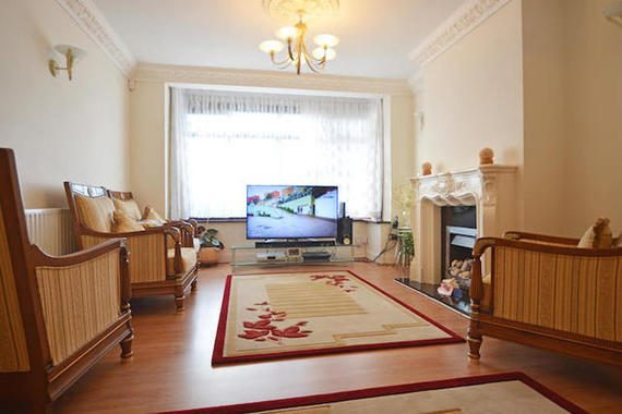 3 bedroom Property f...