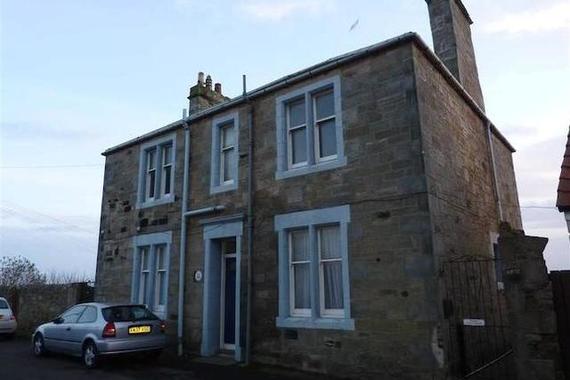 2 bedroom Flat for s...