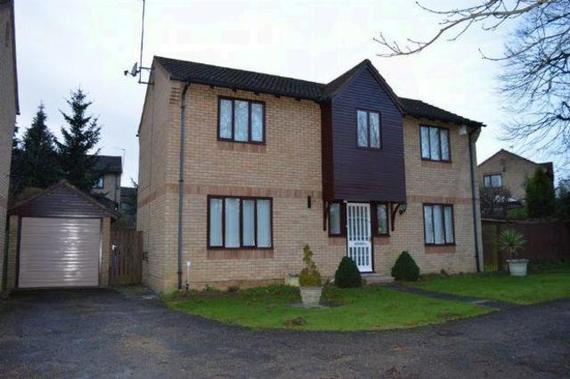 4 bedroom Property f...