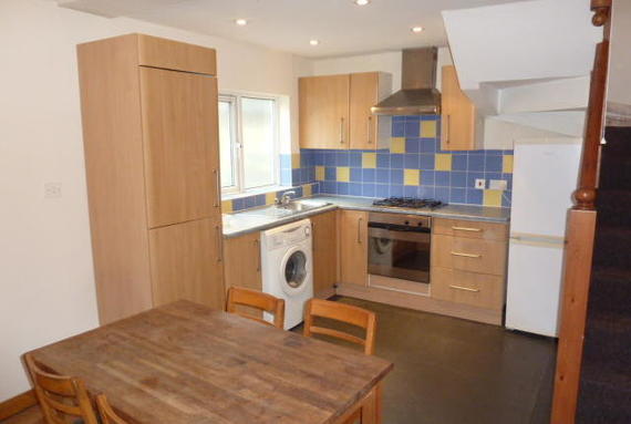 3 bedroom Cottage to...