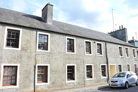 2 bedroom Flat for s...