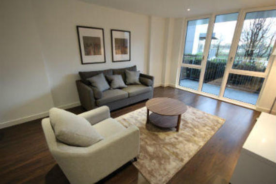 3 bedroom Flat to re...