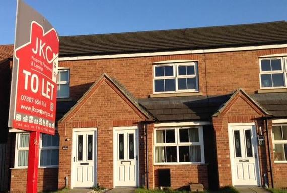 2 bedroom Terraced t...