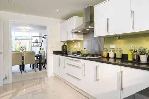 4 bedroom End of Ter...