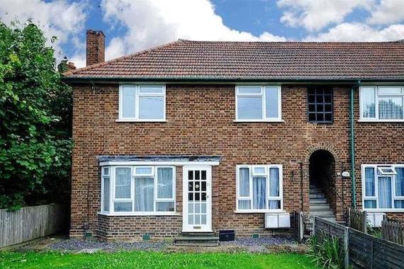 2 bedroom Flat to re...