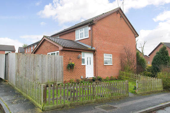2 bedroom Terraced f...