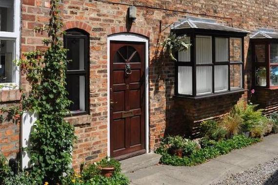 2 bedroom Cottage fo...