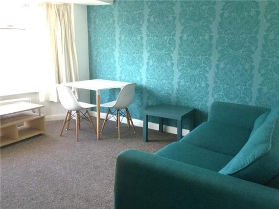 1 bedroom Flat to re...