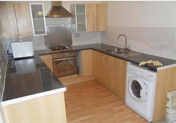 2 bedroom Flat to re...