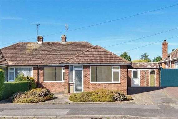 2 bedroom Detached t...