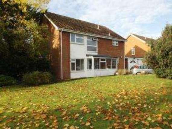 4 bedroom Detached f...