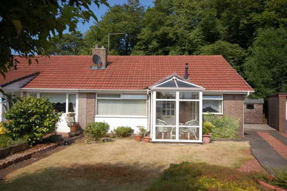 2 bedroom Detached f...