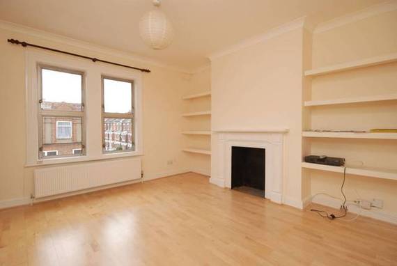 2 bedroom Flat to re...